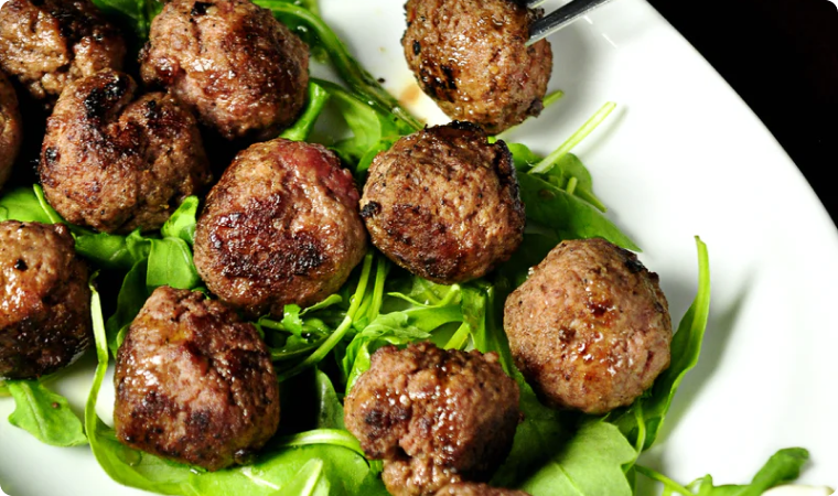 meatballs with rucola